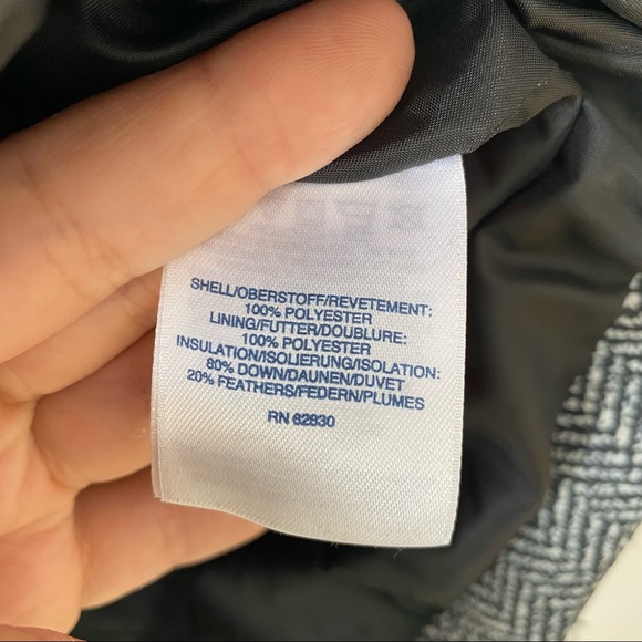 Lands' End Black and White Chevron Puffer Vest - Picture 5 of 9